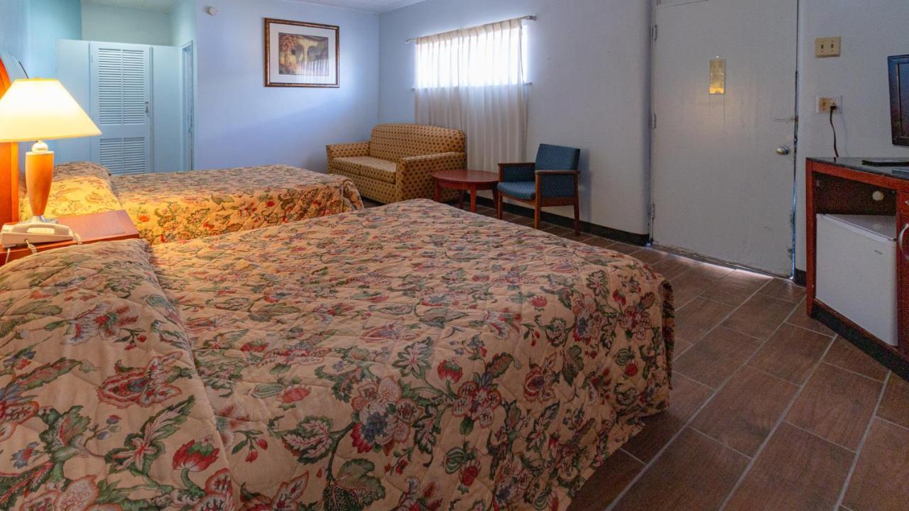 Red Horse Moraine Motel